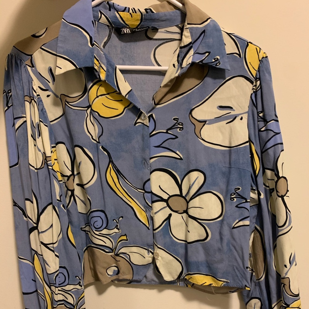 ZARA cropped button down